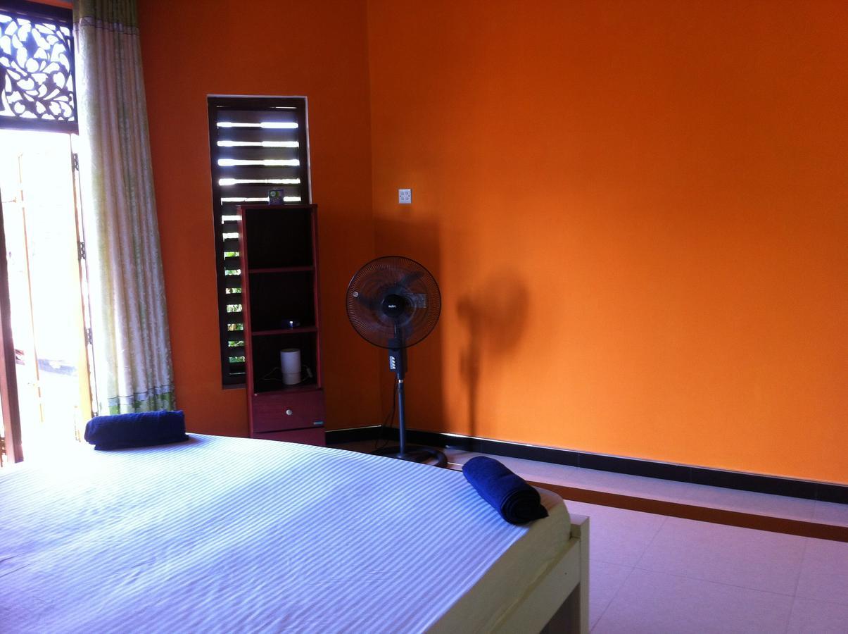 Bee Nest Bed & Breakfast Negombo Bagian luar foto